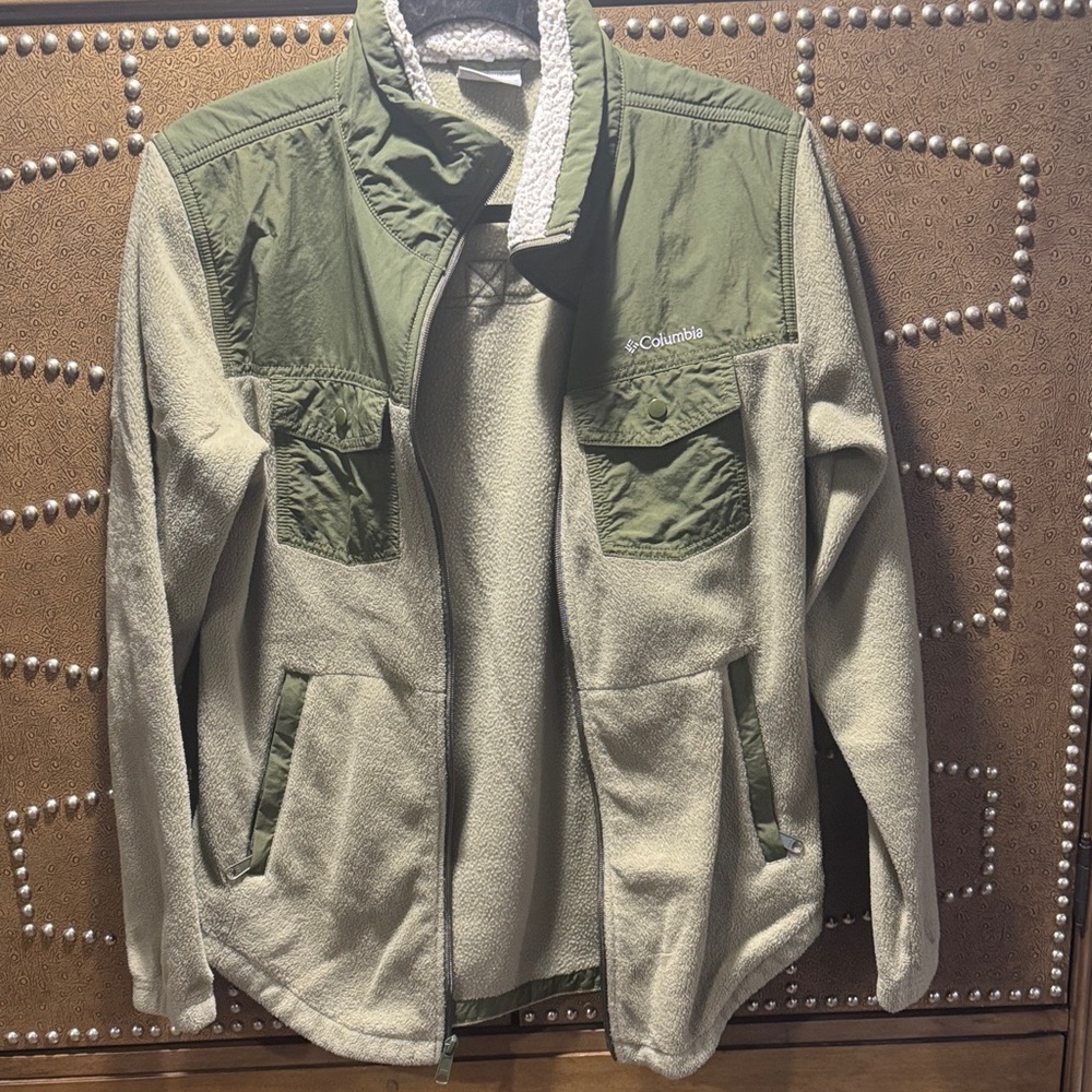 Columbia Men's Olive and Beige Shirt Jacket